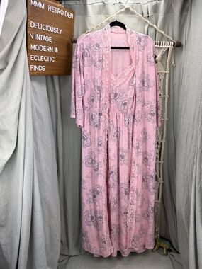 Victoria's Secret Pink Floral Lace-Trim Robe & Nightgown Set | XS/S and S | NWT
